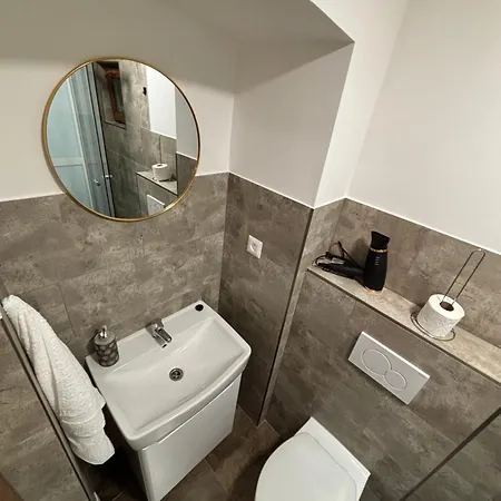 Veľký Rodinný V Srdci Mesta