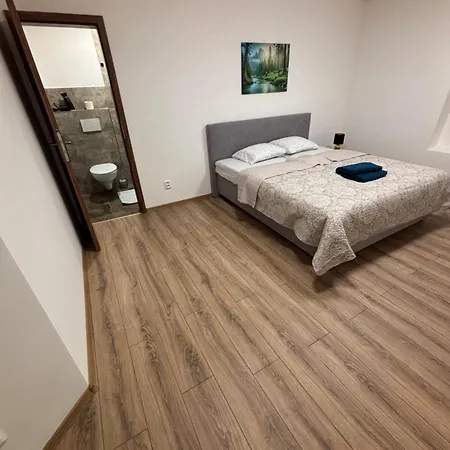 Velky Rodinny V Srdci Mesta Apartment *