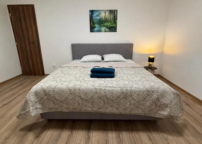 Velky Rodinny V Srdci Mesta Прешов